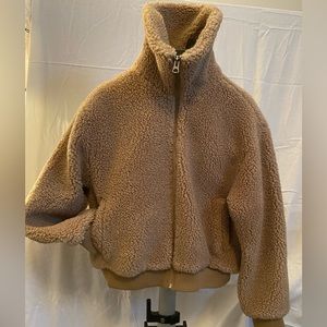 Aritzia Wilfred free Sherpa jacket
